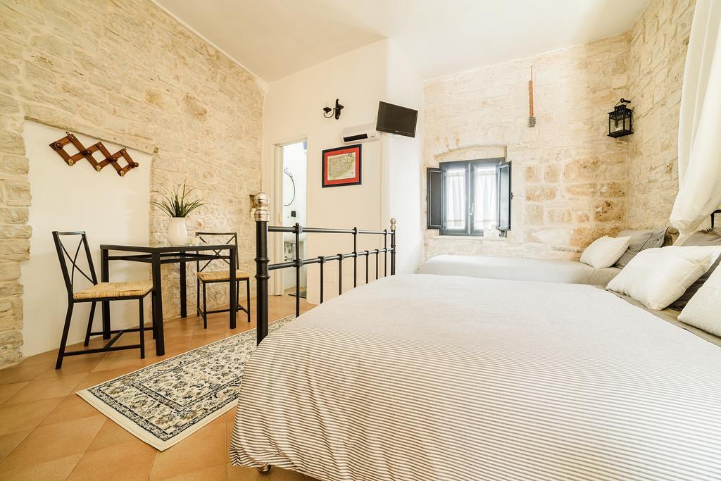La Torre Storica Bed & Breakfast Битонто Екстериор снимка